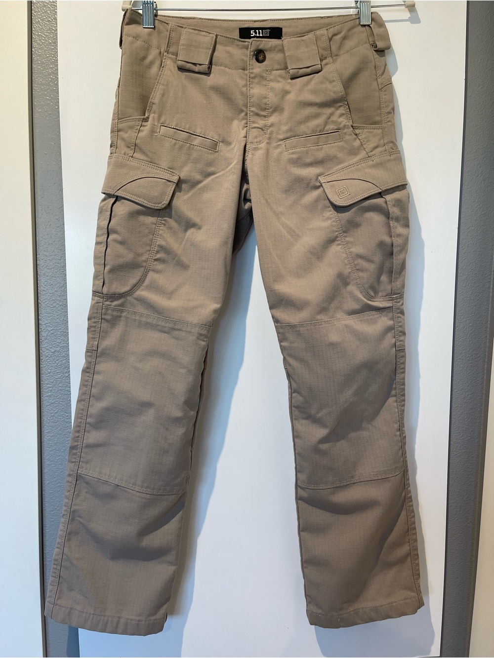 5.11 Tactical Women’s Size 2 Regular Tan Khaki Cargo Utility Pants 28” Inseam